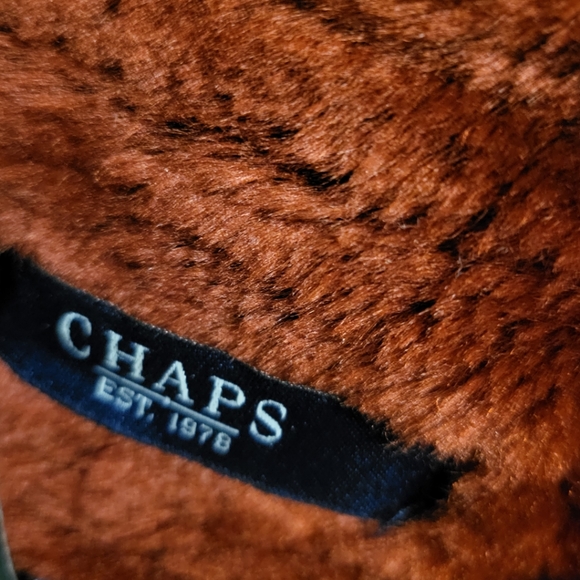 Chaps Deep Red Acrylic w/Suede Feel Sleeveless Vest in Lg - Picture 6 of 7